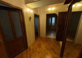  Bayıl qəsəbəsində 70m² mənzil kirayə verilir