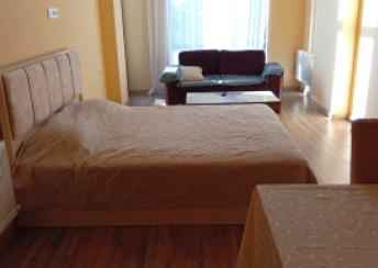  Badamdar qəsəbəsində 65m² mənzil kirayə verilir