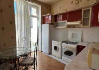  Sahil qəsəbəsində 75m² mənzil kirayə verilir