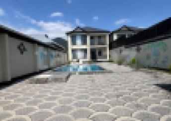  Bakı şəhərində 200m² mənzil kirayə verilir
