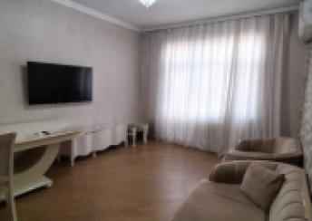 Həzi Aslanov qəsəbəsində 80m² mənzil kirayə verilir