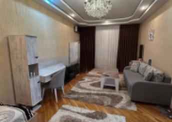  9-cu mikrorayon qəsəbəsində 85m² mənzil satılır