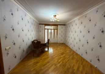  Sumqayıt şəhərində 80m² mənzil kirayə verilir