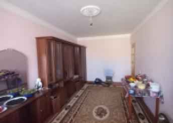  Şəki şəhərində 105m² mənzil satılır