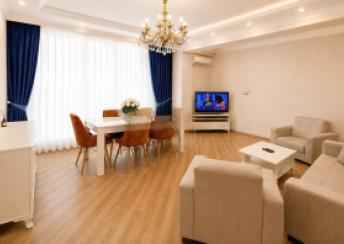  Bakı şəhərində 100m² mənzil kirayə verilir