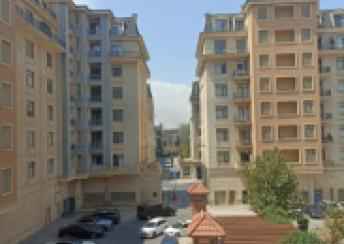  Ağ şəhər qəsəbəsində 210m² mənzil satılır