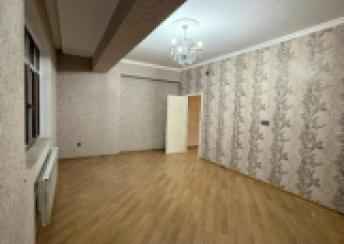  Bayıl qəsəbəsində 79m² mənzil satılır