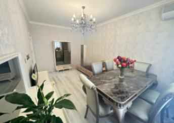  Yeni Yasamal qəsəbəsində 65m² mənzil kirayə verilir