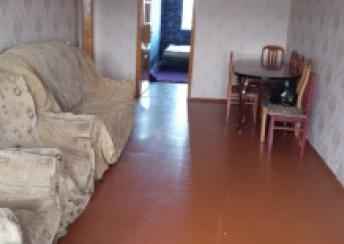  4-cü mikrorayon qəsəbəsində 50m² mənzil kirayə verilir