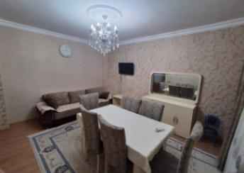  Yevlax şəhərində 54m² mənzil kirayə verilir
