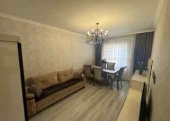  Yeni Yasamal qəsəbəsində 68m² mənzil kirayə verilir