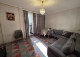 28 May qəsəbəsində 33m² mənzil satılır