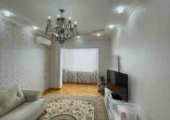  8-ci mikrorayon qəsəbəsində 85m² mənzil satılır
