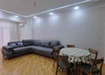  Bakı şəhərində 75m² mənzil kirayə verilir