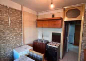  4-cü mikrorayon qəsəbəsində 70m² mənzil kirayə verilir