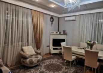  7-ci mikrorayon qəsəbəsində 110m² mənzil kirayə verilir