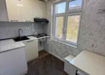  Sumqayıt şəhərində 70m² mənzil kirayə verilir