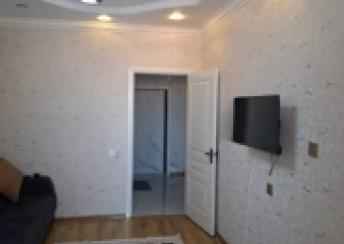  Yeni Yasamal qəsəbəsində 55m² mənzil kirayə verilir