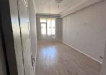  Saray qəsəbəsində 60m² mənzil satılır