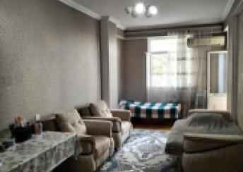  Yeni Yasamal qəsəbəsində 90m² mənzil kirayə verilir