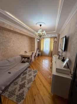  Xırdalan şəhərində 85m² mənzil satılır
