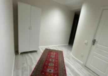  Yeni Yasamal qəsəbəsində 100m² mənzil kirayə verilir