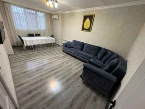  Bakıxanov qəsəbəsində 100m² mənzil satılır