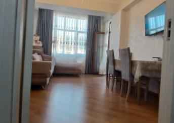 Bayıl qəsəbəsində 83m² mənzil satılır