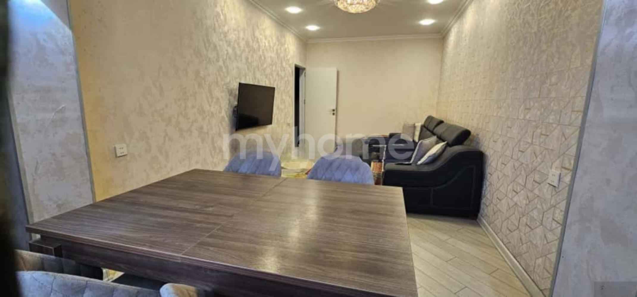  Bakı şəhərində 80m² mənzil satılır