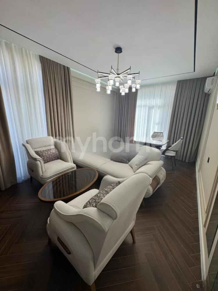  Bakı şəhərində 86m² mənzil kirayə verilir
