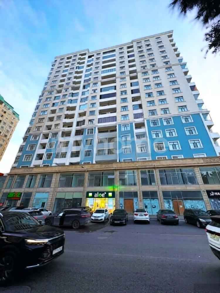  Bakı şəhərində 148m² mənzil satılır