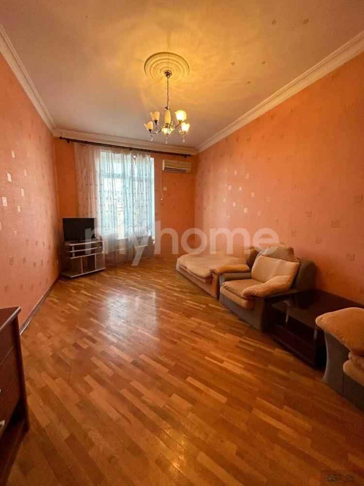  Bakı şəhərində 72m² mənzil kirayə verilir