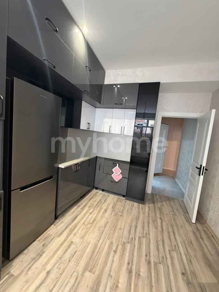  Bakı şəhərində 63m² mənzil kirayə verilir