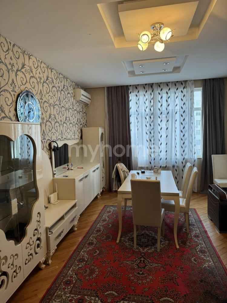  Bakı şəhərində 95m² mənzil kirayə verilir
