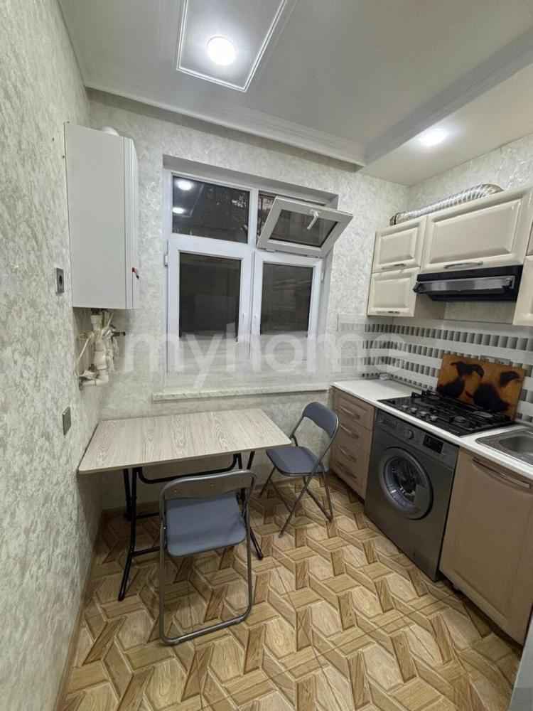  Bakı şəhərində 50m² mənzil kirayə verilir