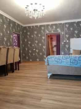  Biləcəri qəsəbəsində 60m² həyət evi satılır