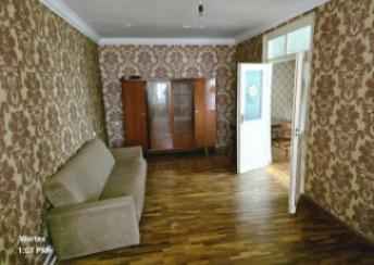  Gəncə şəhərində 110m² mənzil kirayə verilir