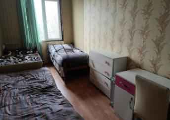  4-cü mikrorayon qəsəbəsində 1m² mənzil kirayə verilir