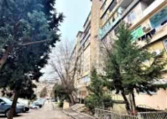 Köhnə Günəşli qəsəbəsində 45m² mənzil satılır