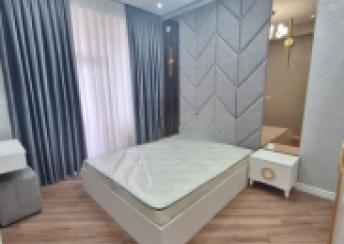  8-ci mikrorayon qəsəbəsində 86m² mənzil satılır
