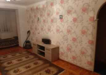  Yasamal qəsəbəsində 35m² mənzil kirayə verilir