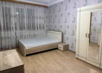  4-cü mikrorayon qəsəbəsində 30m² mənzil kirayə verilir