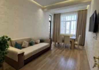 Bakı şəhərində 90m² mənzil kirayə verilir