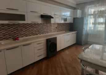  Sumqayıt şəhərində 80m² mənzil kirayə verilir