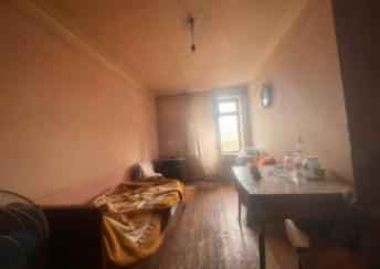  Yasamal qəsəbəsində 50m² mənzil satılır