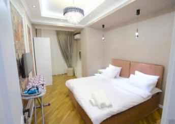  28 May qəsəbəsində 80m² mənzil kirayə verilir