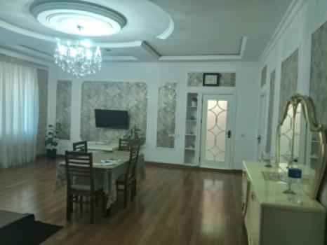  Bakıxanov qəsəbəsində 120m² həyət evi kirayə verilir