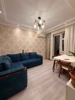  Əhmədli qəsəbəsində 76m² mənzil satılır