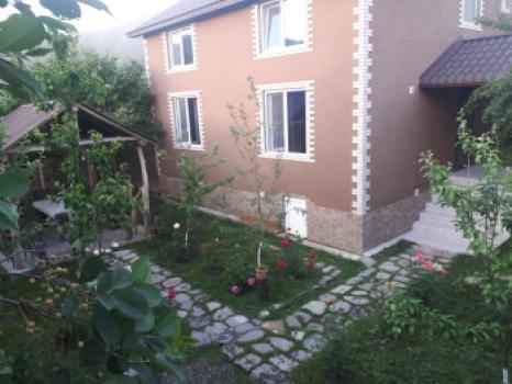  Vəndam qəsəbəsində 135m² həyət evi satılır