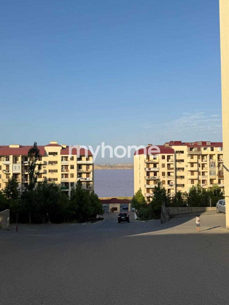  Masazır qəsəbəsində 54m² mənzil satılır